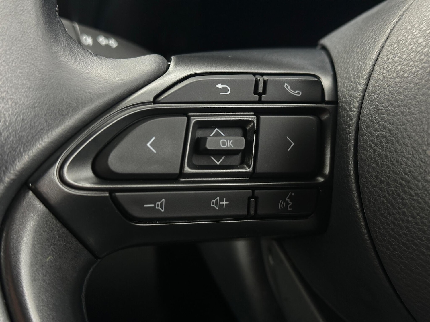 Used Toyota Yaris Cross 2021 for sale - 76878916: Photo 14