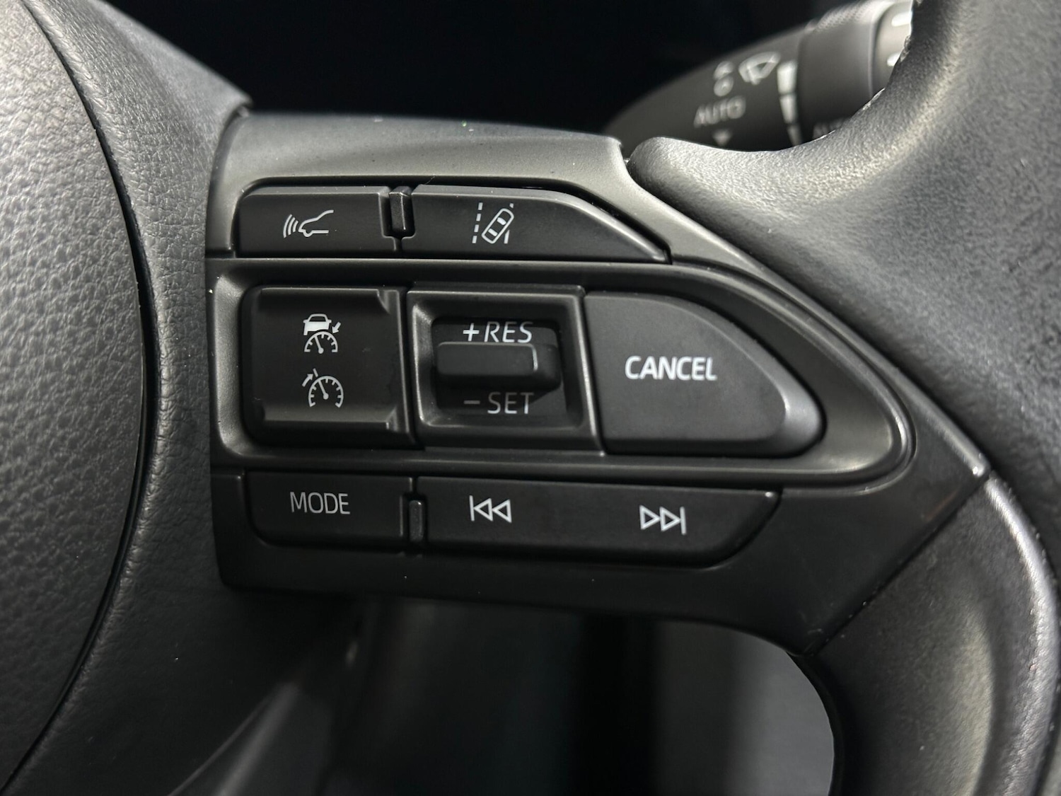 Used Toyota Yaris Cross 2021 for sale - 76878916: Photo 15