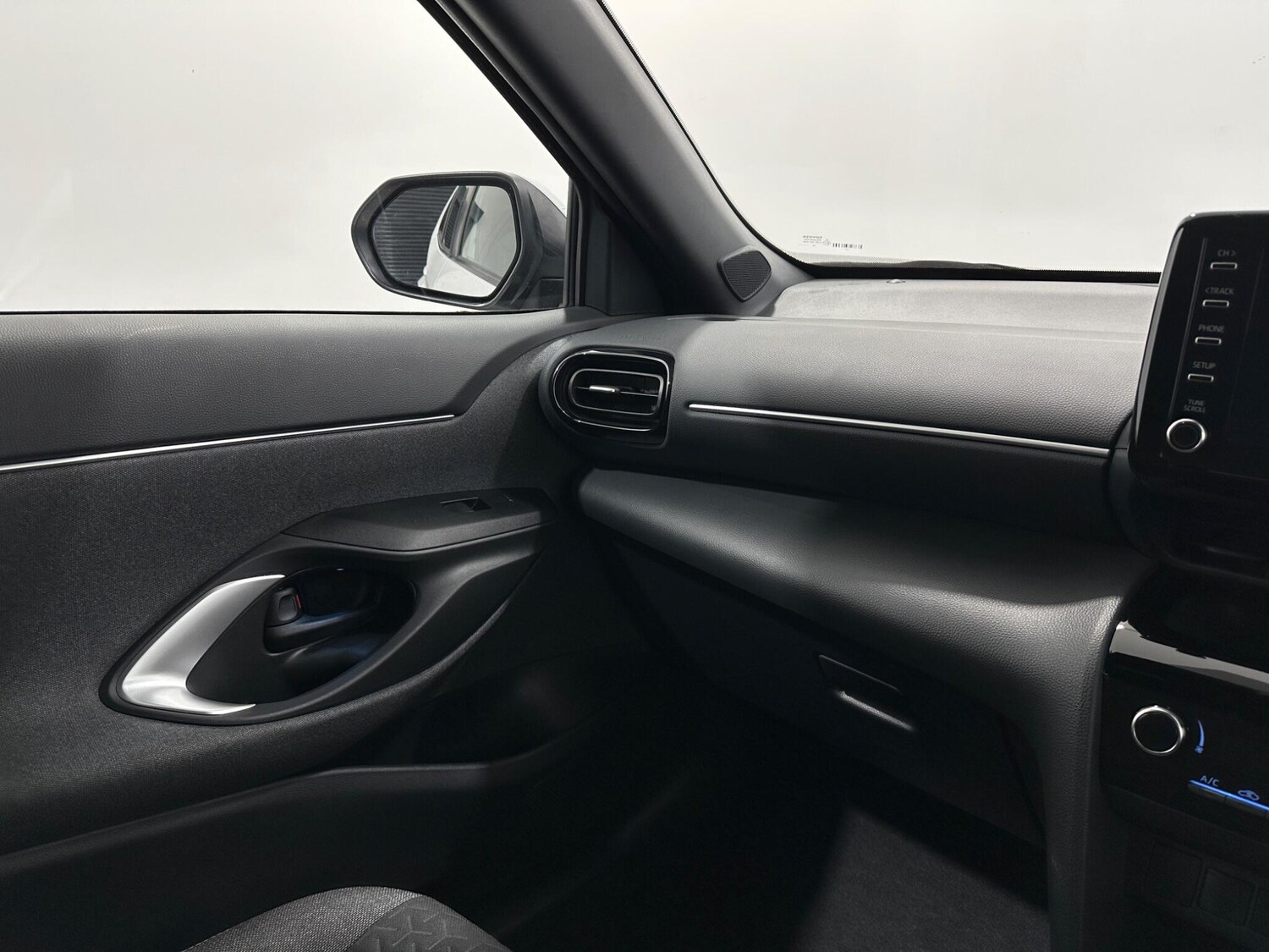 Used Toyota Yaris Cross 2021 for sale - 76878916: Photo 23