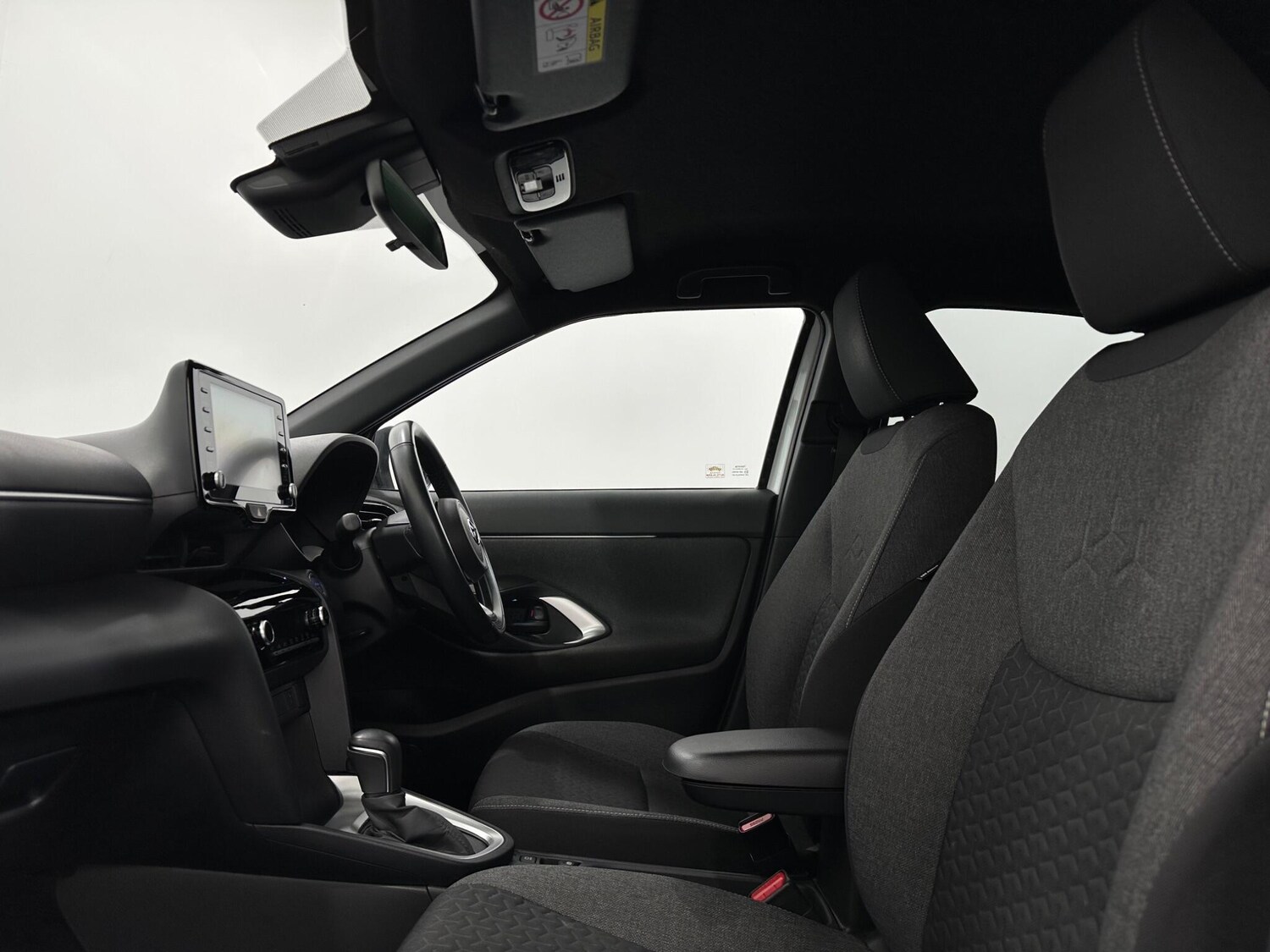 Used Toyota Yaris Cross 2021 for sale - 76878916: Photo 30