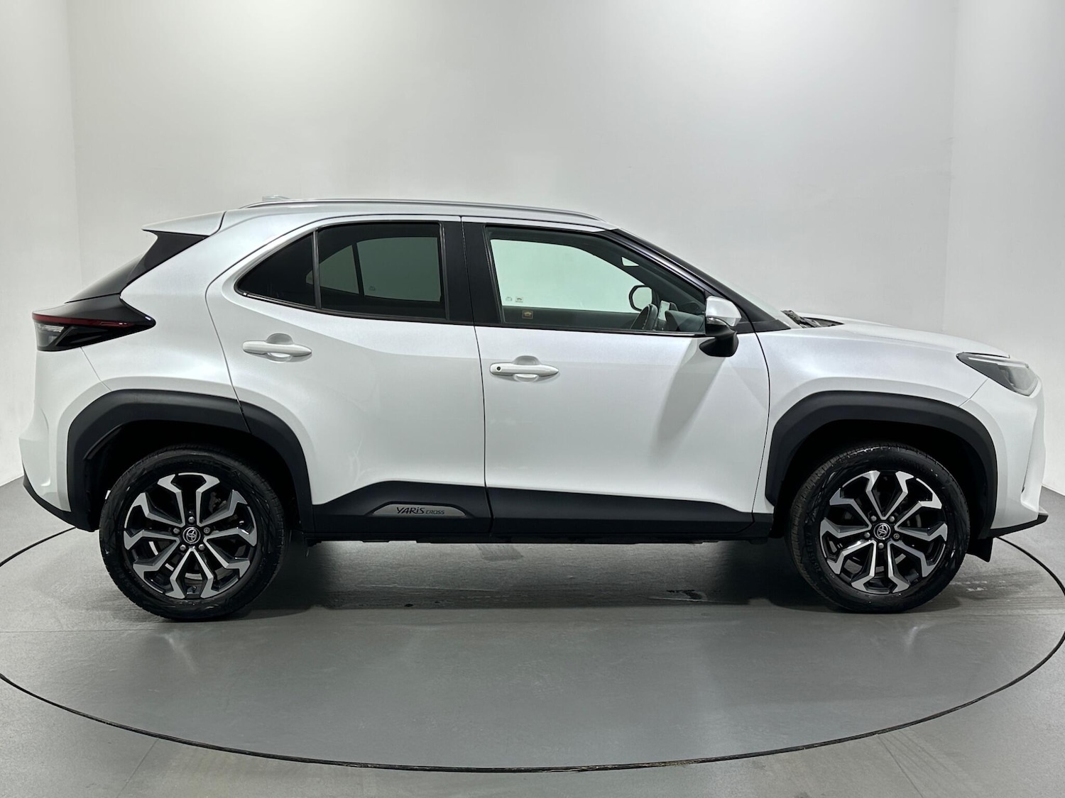 Used Toyota Yaris Cross 2021 for sale - 76878916: Photo 9