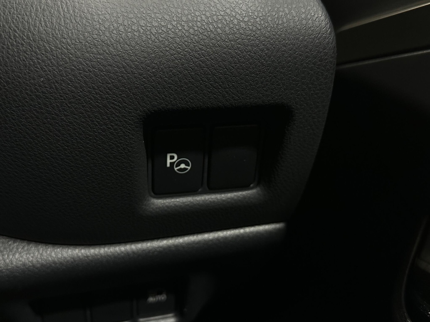 Used Toyota C-HR 2019 for sale - 77352047: Photo 17