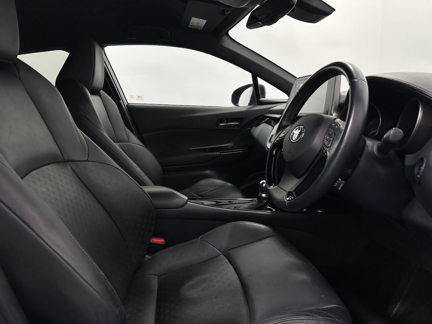 Used Toyota C-HR 2019 for sale - 77352047: Photo 29