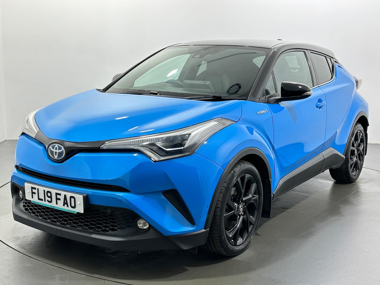 Used Toyota C-HR 2019 for sale - 77352047: Photo 4