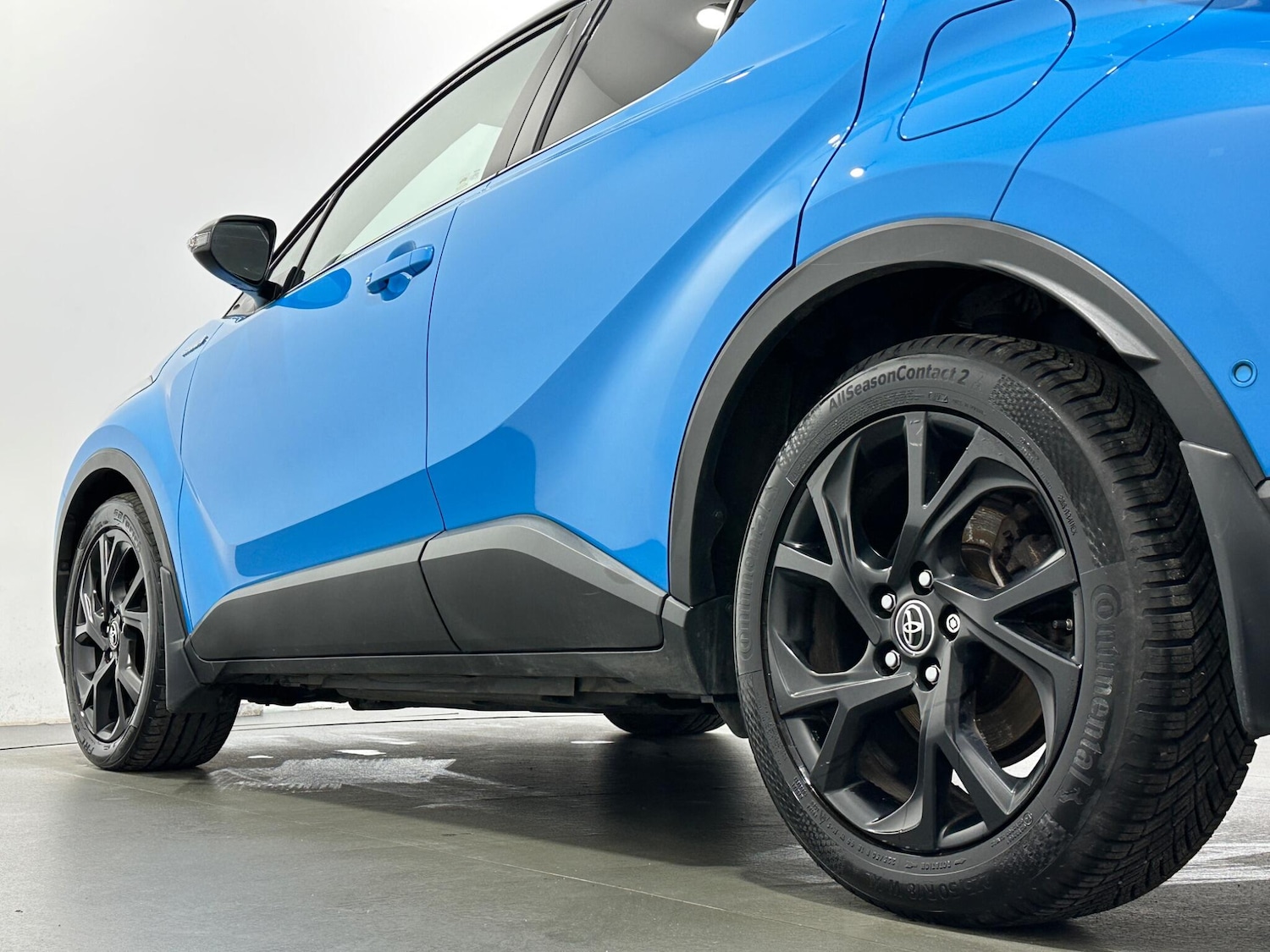 Used Toyota C-HR 2019 for sale - 77352047: Photo 46