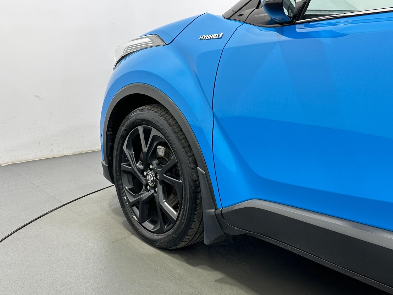 Used Toyota C-HR 2019 for sale - 77352047: Photo 47