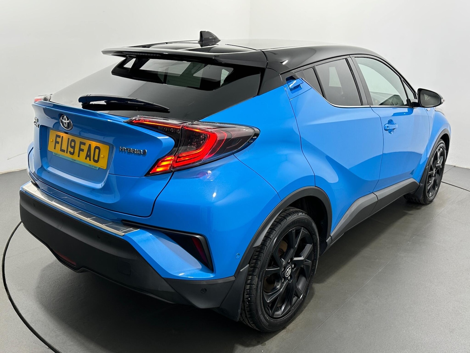 Used Toyota C-HR 2019 for sale - 77352047: Photo 48