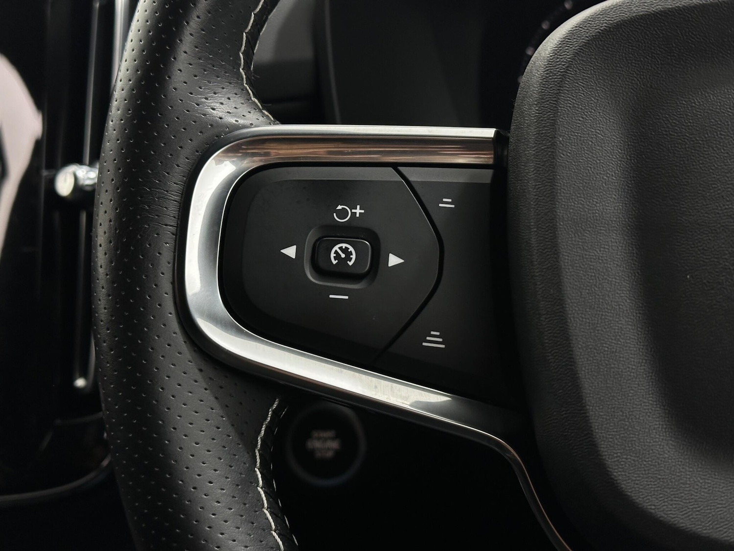 Used Volvo XC40 2020 for sale - 76878866: Photo 14