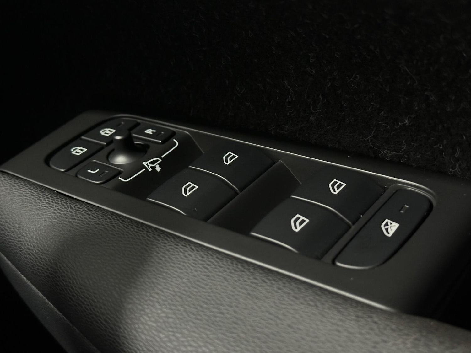 Used Volvo XC40 2020 for sale - 76878866: Photo 18