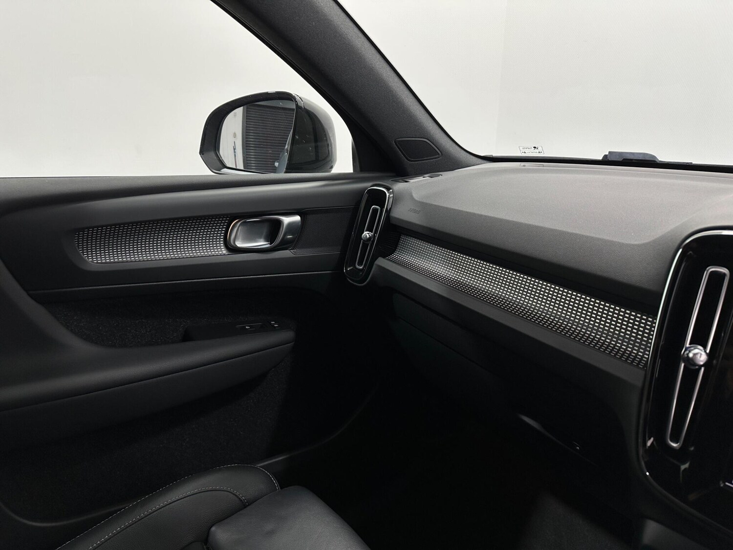 Used Volvo XC40 2020 for sale - 76878866: Photo 27