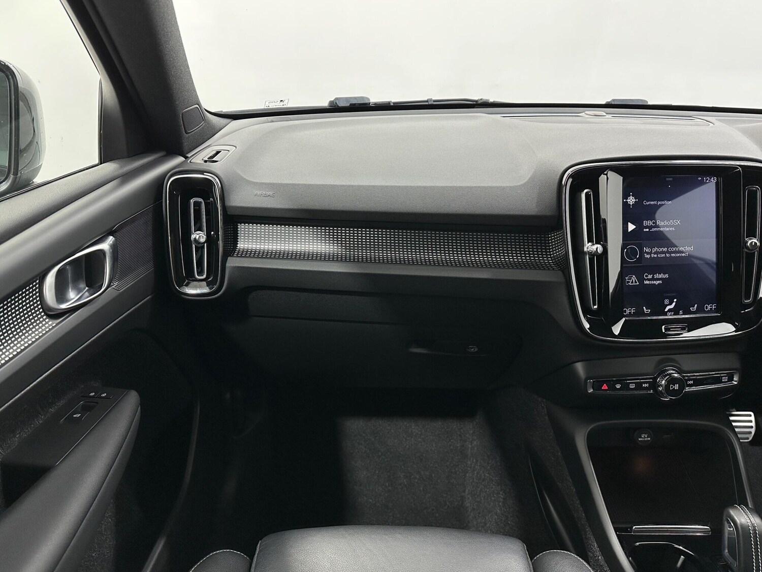 Used Volvo XC40 2020 for sale - 76878866: Photo 29