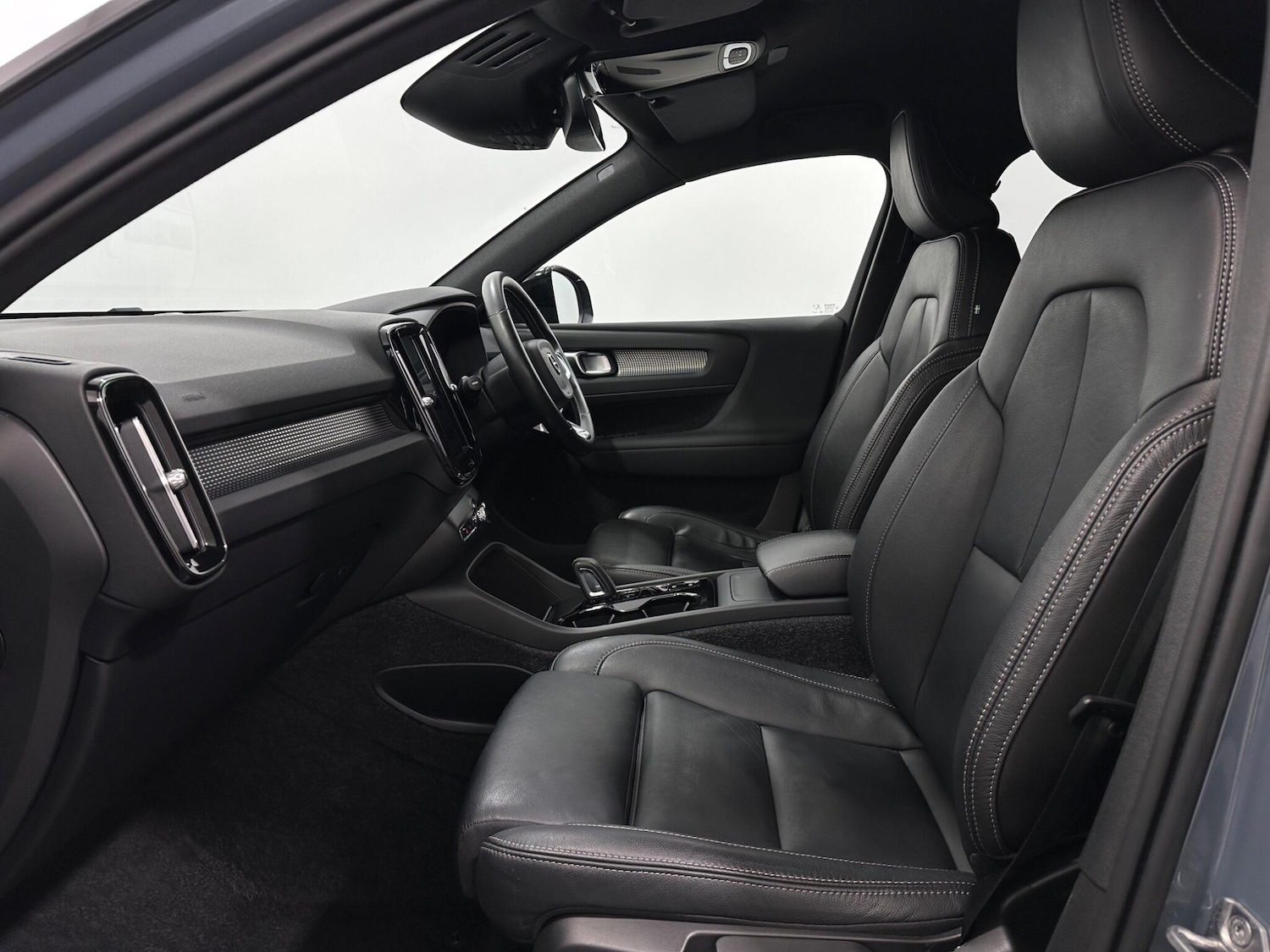 Used Volvo XC40 2020 for sale - 76878866: Photo 35