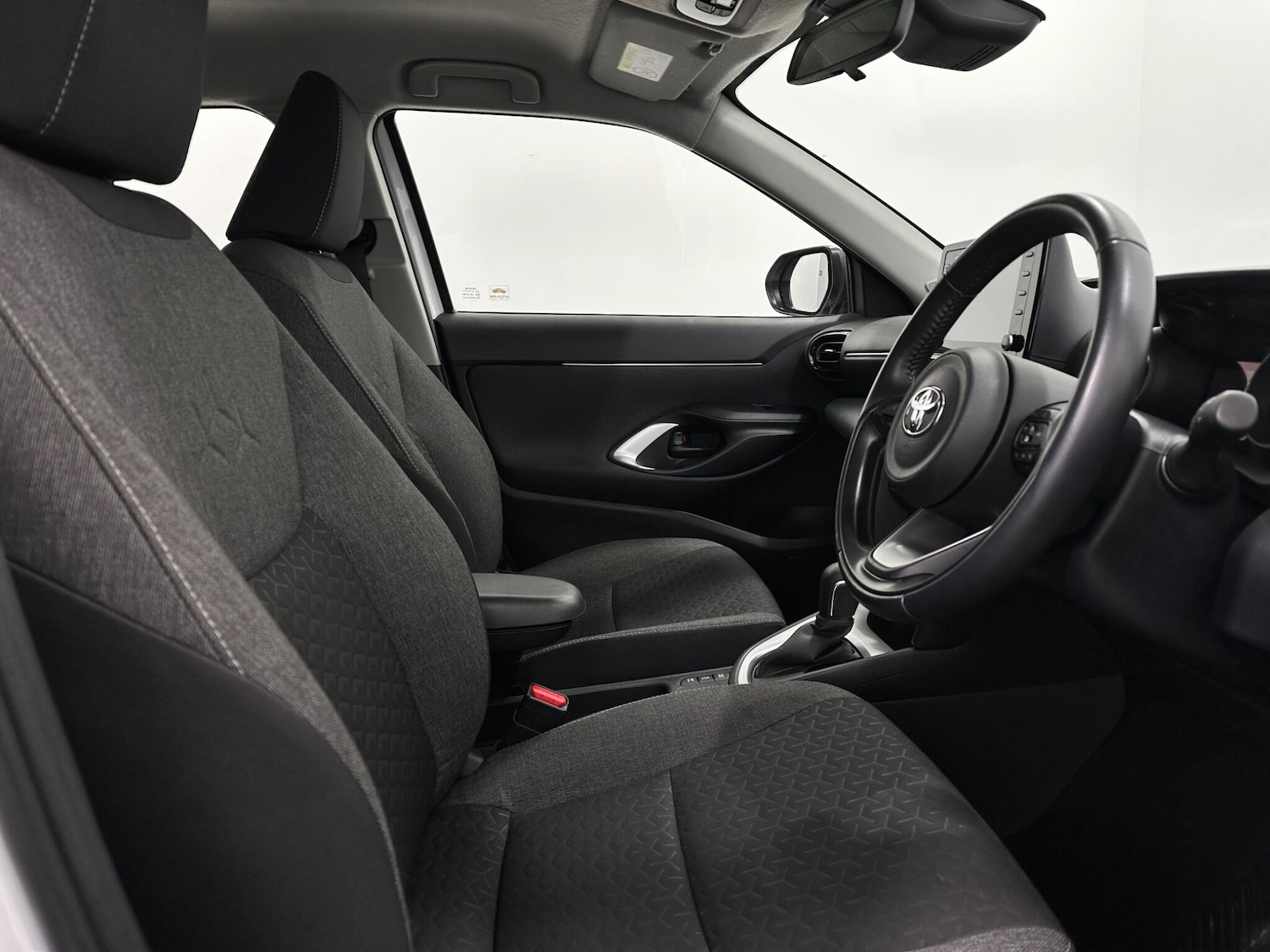 Used Toyota Yaris Cross 2022 for sale - 77625043: Photo 28