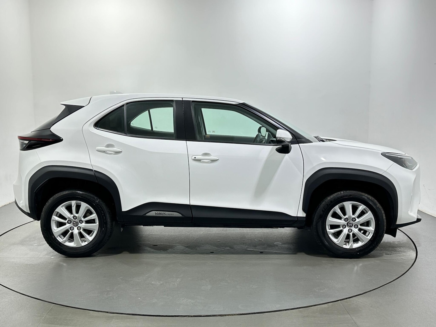 Used Toyota Yaris Cross 2022 for sale - 77625043: Photo 9