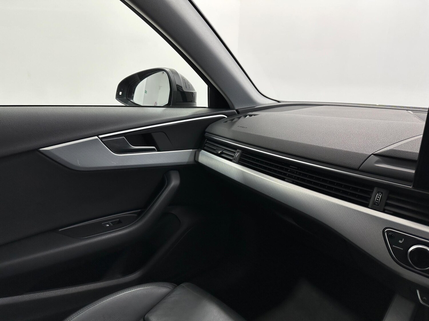 Used Audi A4 Avant for sale - 77993493: Photo 27