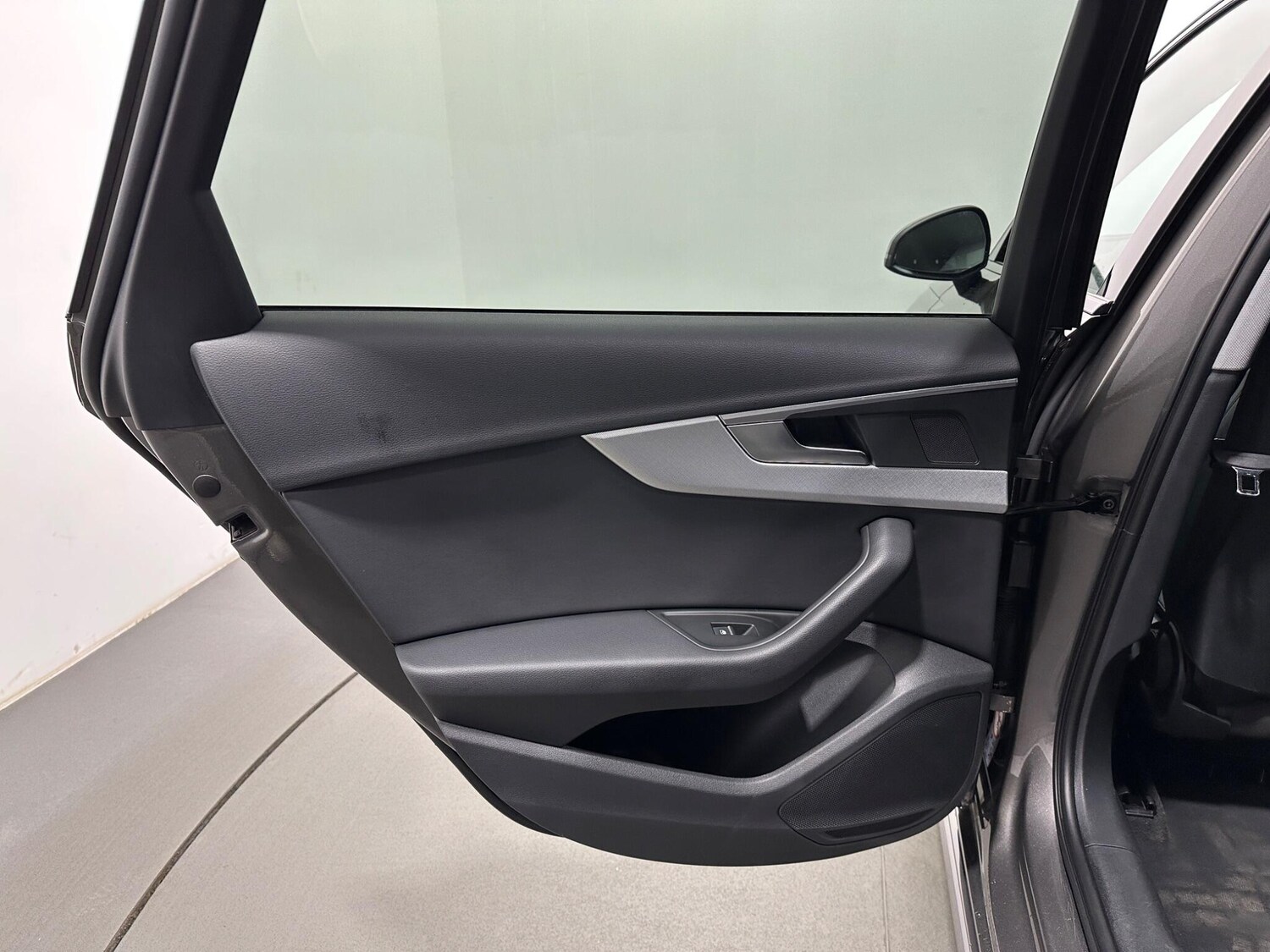 Used Audi A4 Avant for sale - 77993493: Photo 41