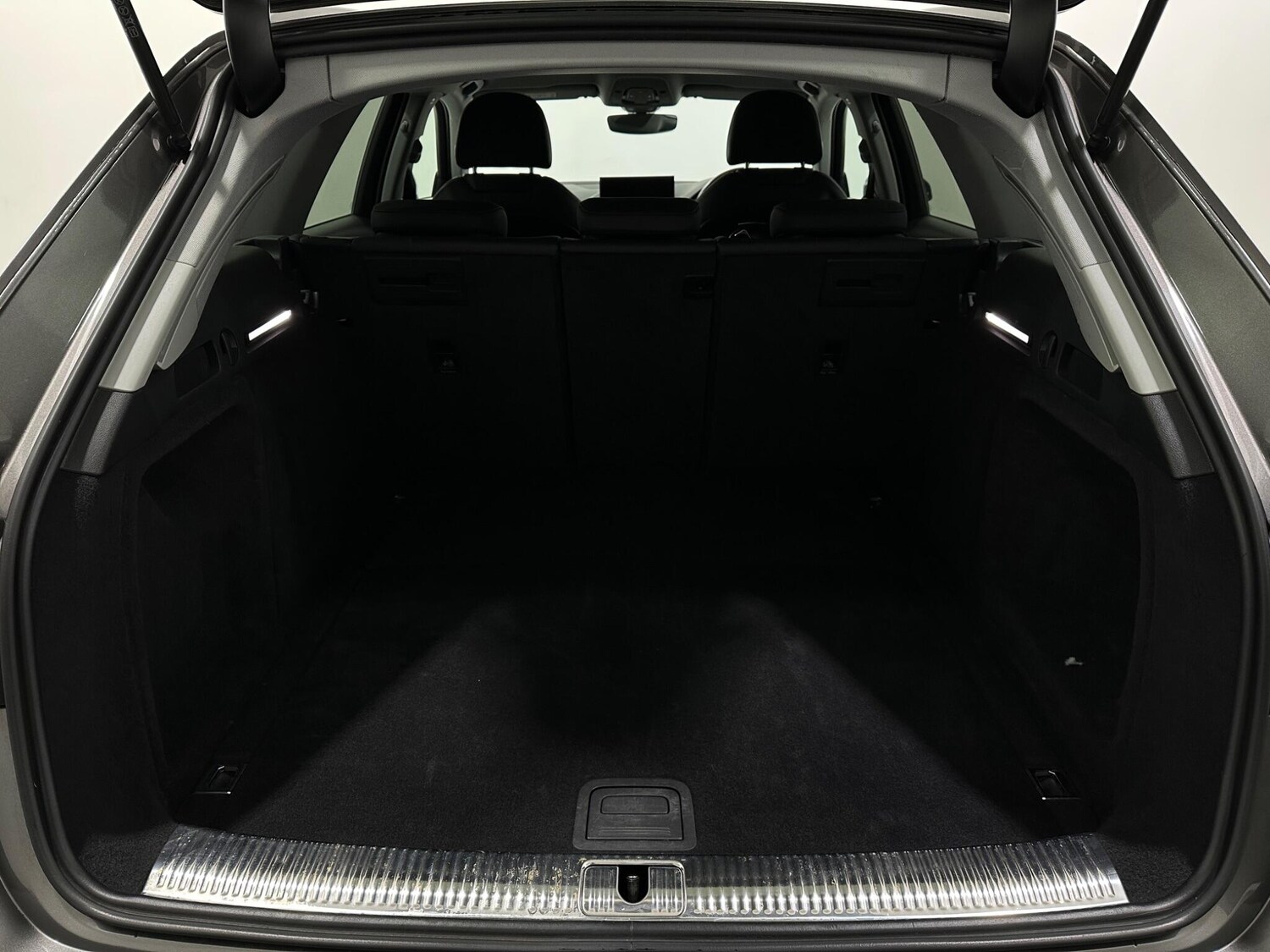 Used Audi A4 Avant for sale - 77993493: Photo 48