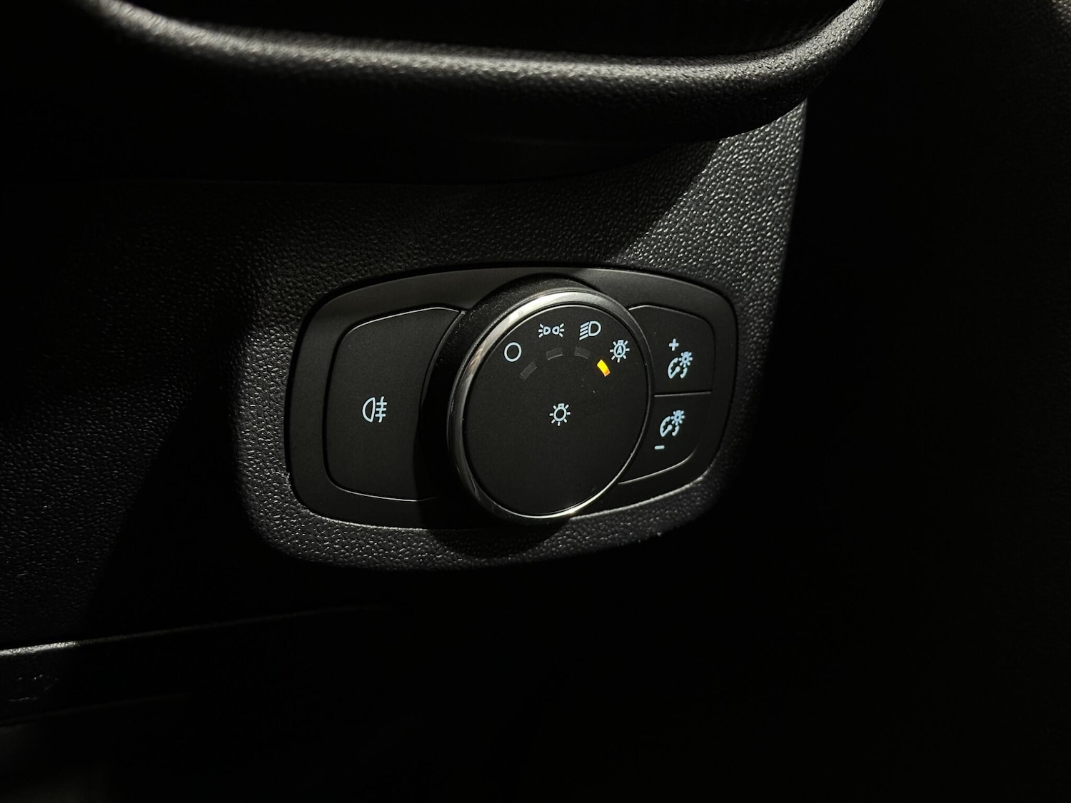 Used Ford Fiesta 2022 for sale - 76913015: Photo 17