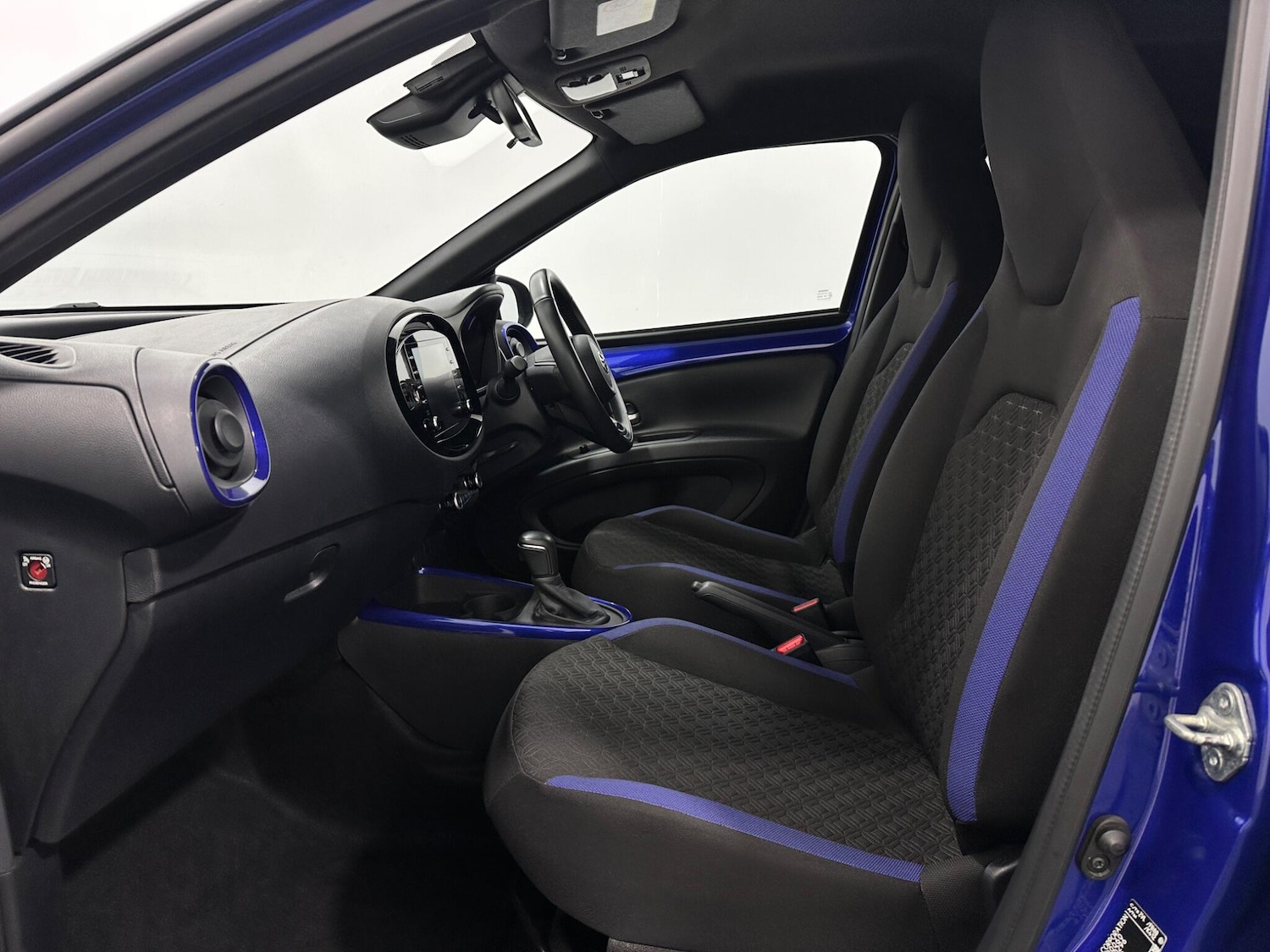 Used Toyota Aygo X 2023 for sale - 77637918: Photo 32