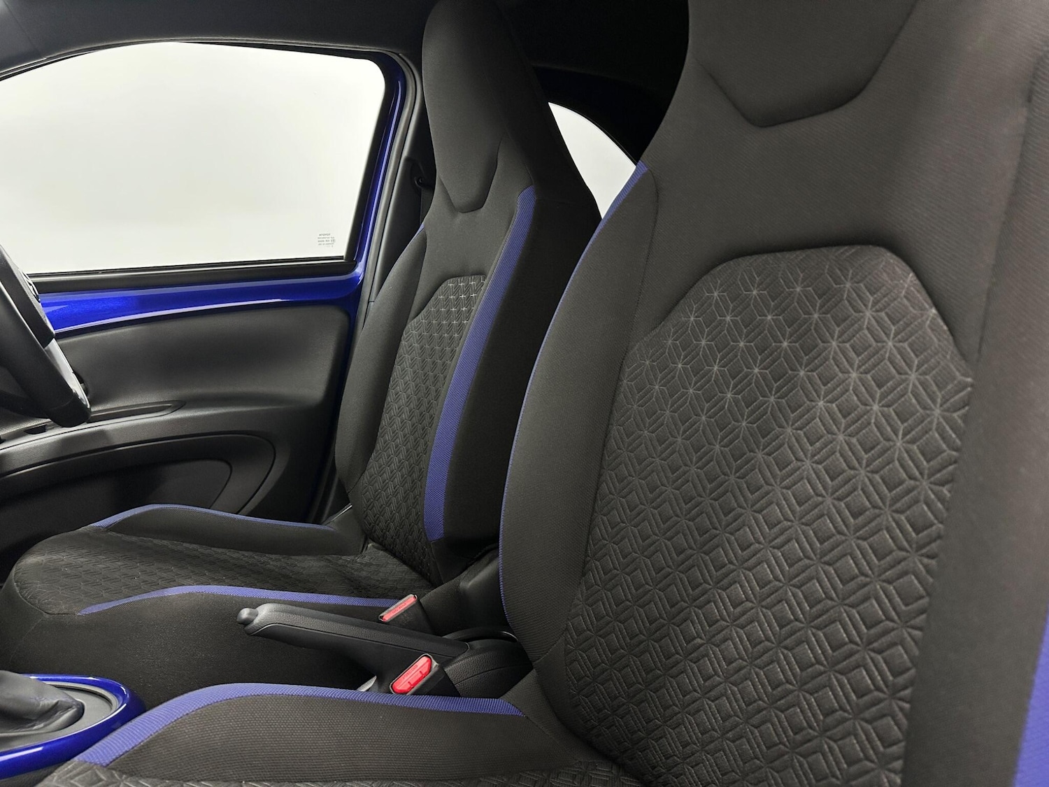 Used Toyota Aygo X 2023 for sale - 77637918: Photo 33