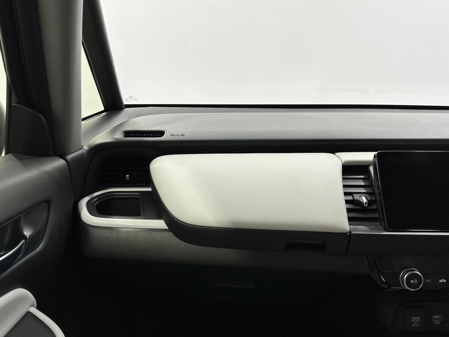 Used Honda Jazz 2022 for sale - 77994328: Photo 30