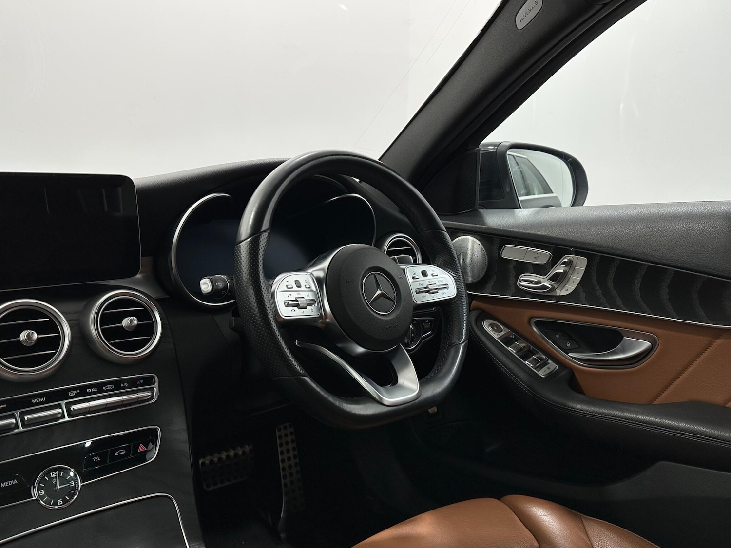 Used Mercedes-Benz C Class 2018 for sale - 77386499: Photo 11