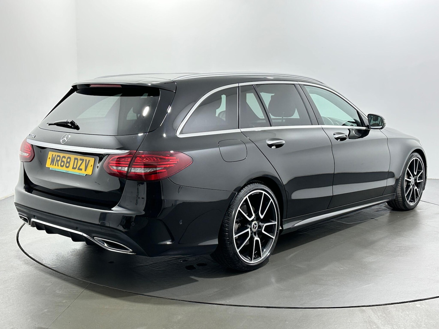 Used Mercedes-Benz C Class 2018 for sale - 77386499: Photo 8