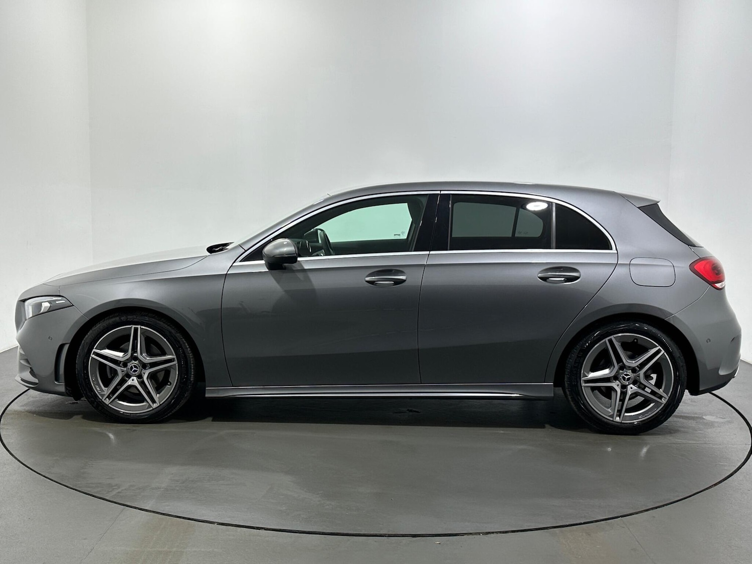 Used Mercedes-Benz A-Class 2020 for sale - 76878939: Photo 5