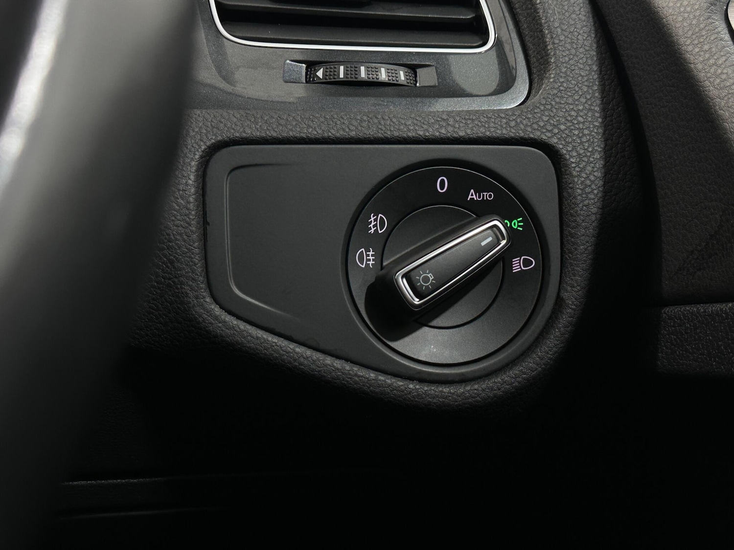 Used Volkswagen Golf 2019 for sale - 76878481: Photo 16