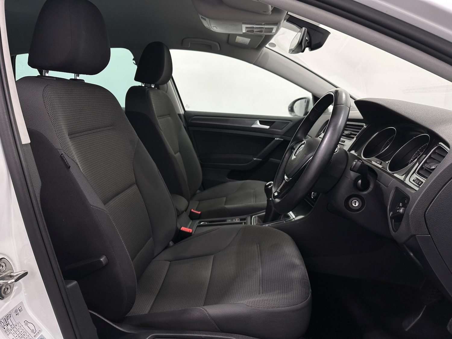 Used Volkswagen Golf 2019 for sale - 76878481: Photo 30