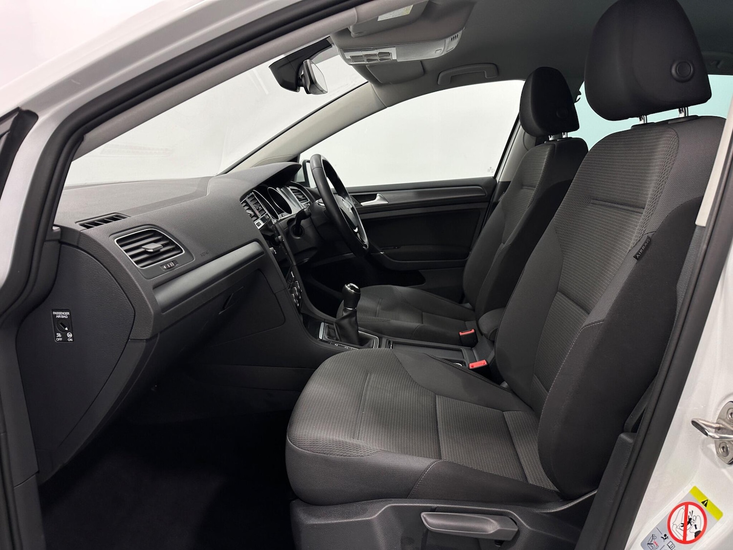 Used Volkswagen Golf 2019 for sale - 76878481: Photo 34