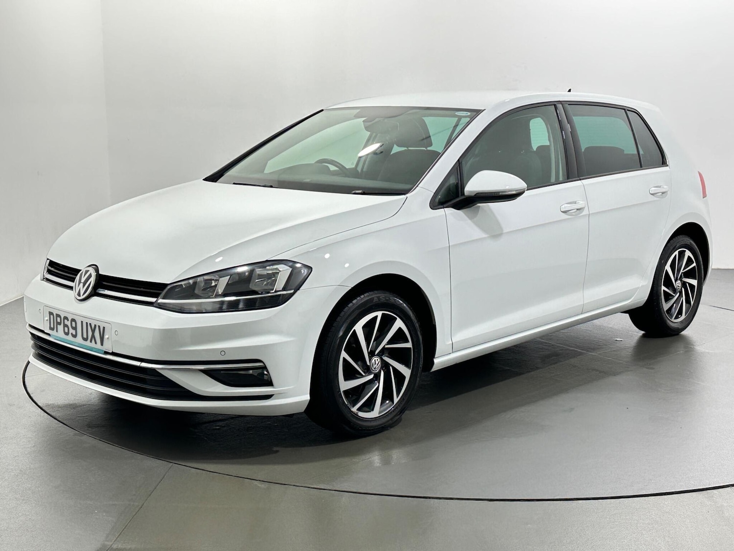 Used Volkswagen Golf 2019 for sale - 76878481: Photo 4