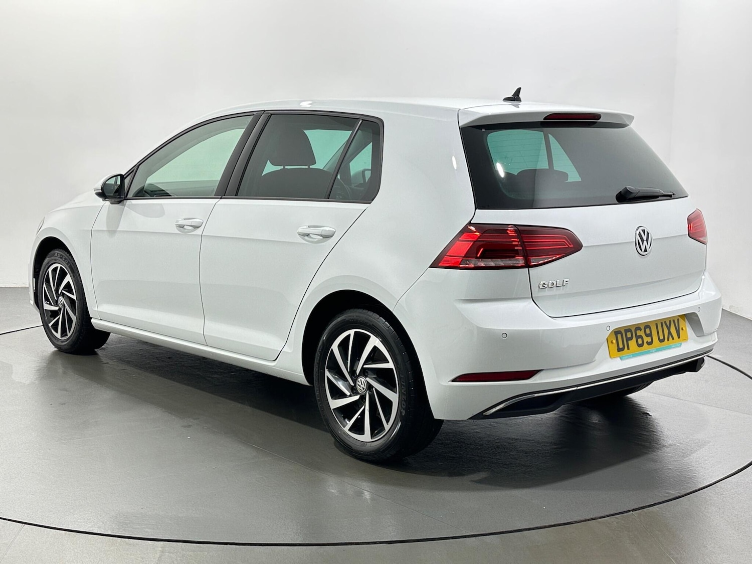 Used Volkswagen Golf 2019 for sale - 76878481: Photo 6