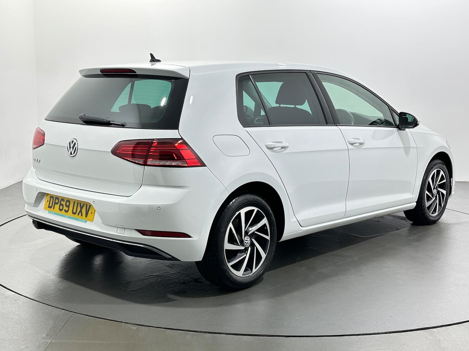 Used Volkswagen Golf 2019 for sale - 76878481: Photo 8