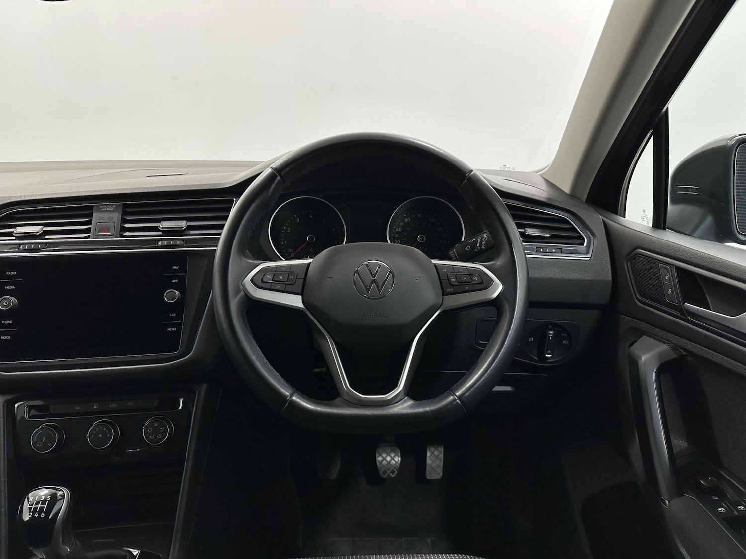 Used Volkswagen Tiguan 2021 for sale - 76878529: Photo 12