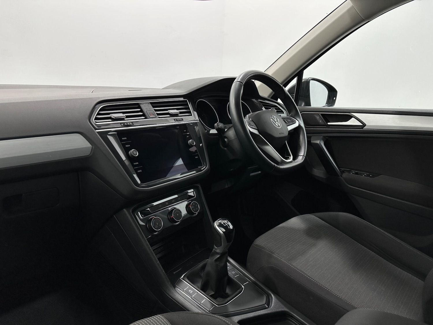 Used Volkswagen Tiguan 2021 for sale - 76878529: Photo 28