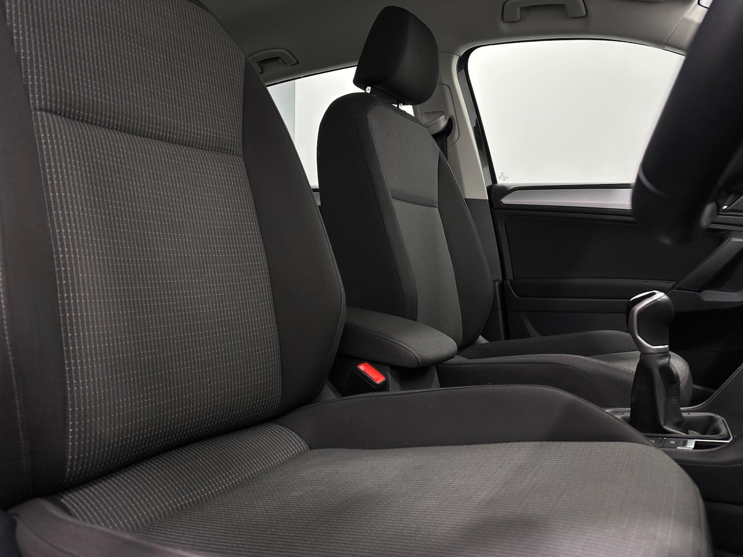 Used Volkswagen Tiguan 2021 for sale - 76878529: Photo 30