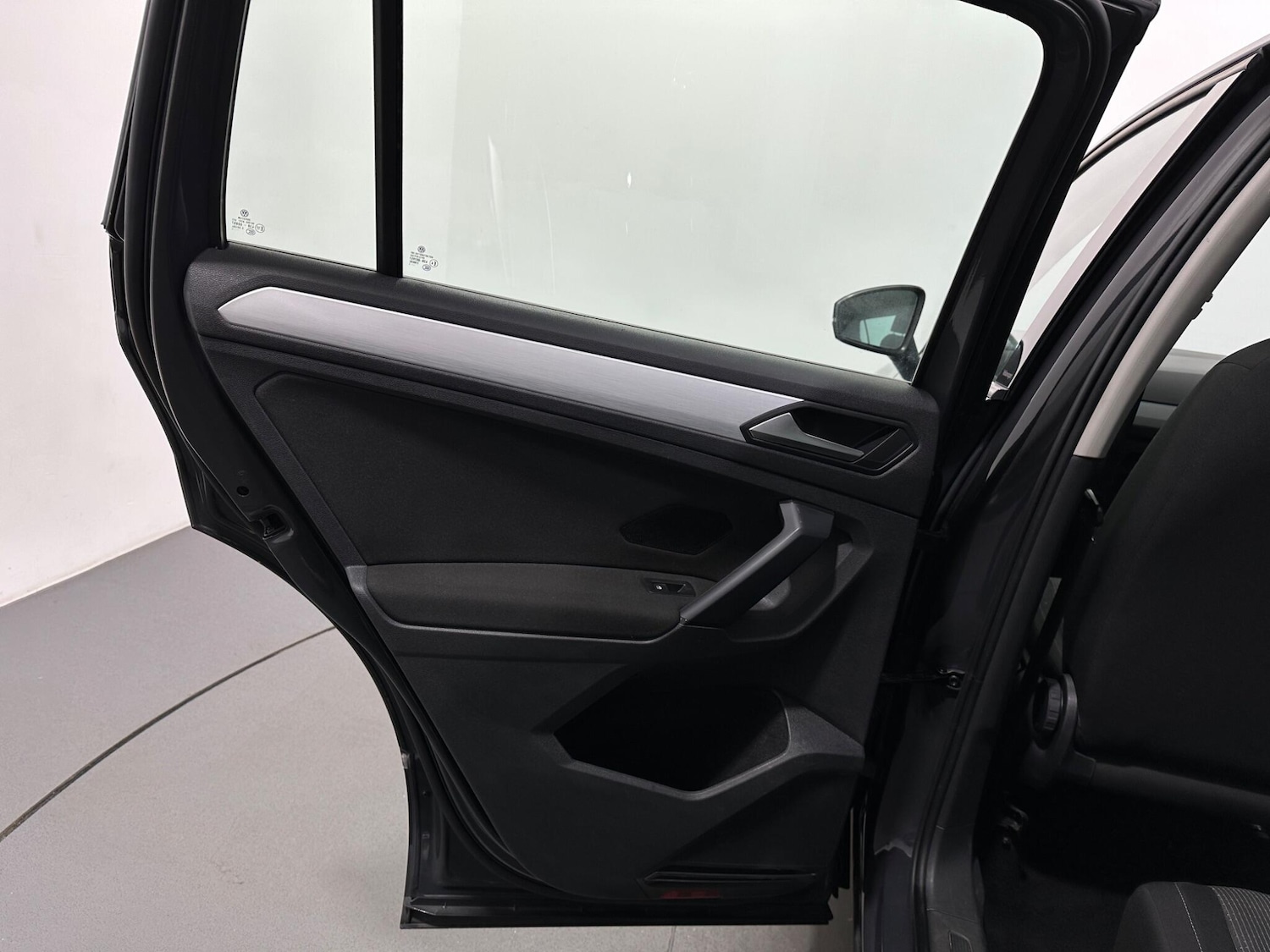 Used Volkswagen Tiguan 2021 for sale - 76878529: Photo 37