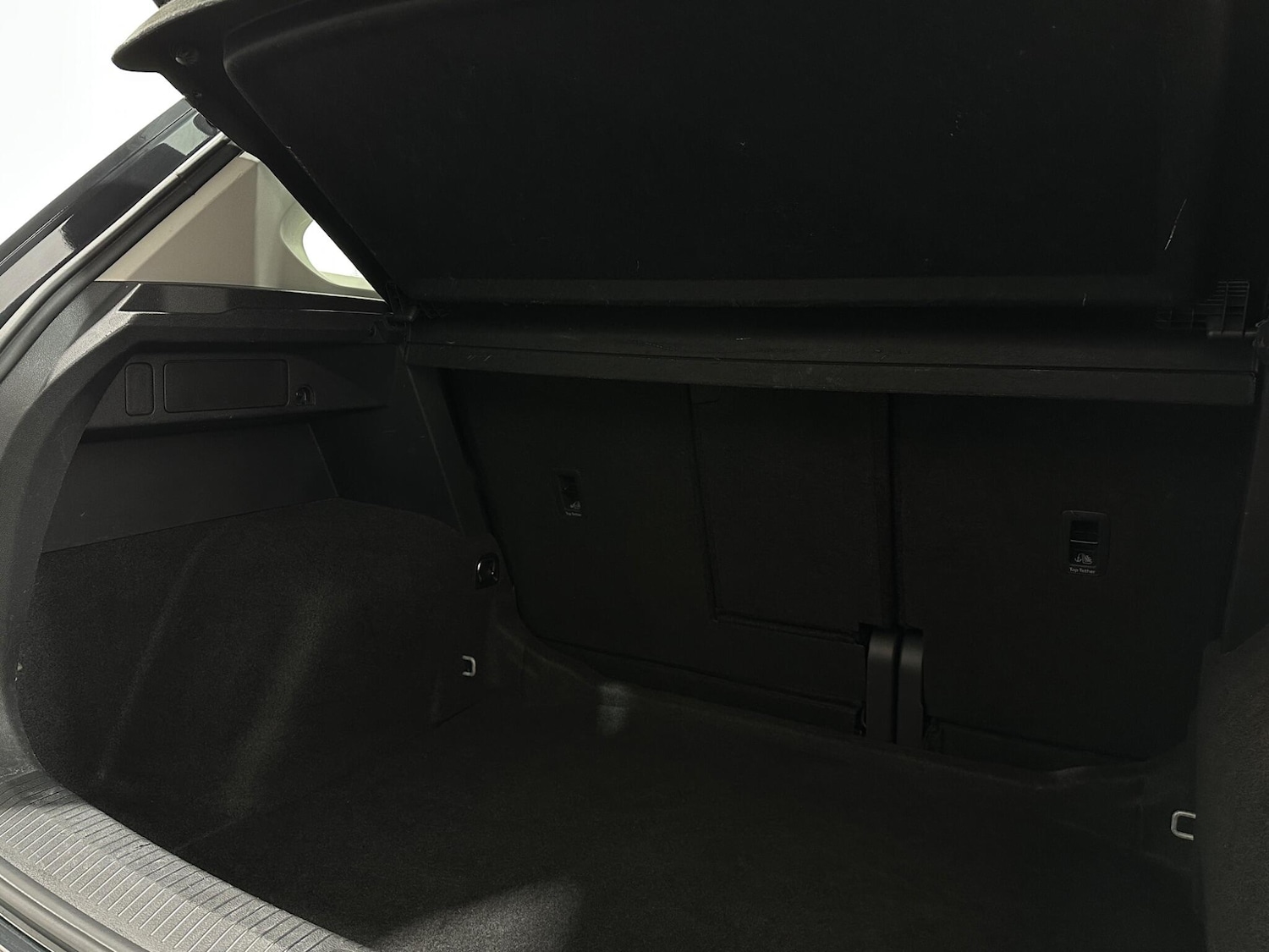 Used Volkswagen Tiguan 2021 for sale - 76878529: Photo 44