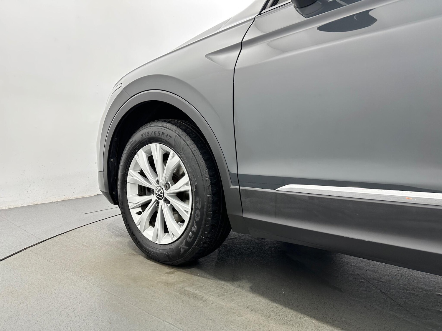 Used Volkswagen Tiguan 2021 for sale - 76878529: Photo 47