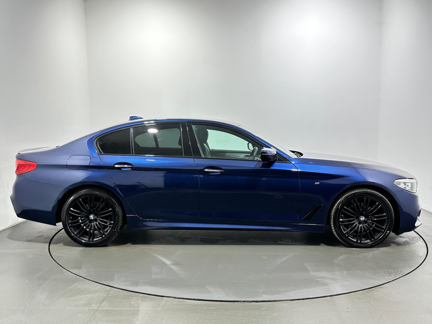 Used BMW 5 Series for sale - 77683837: Photo 9