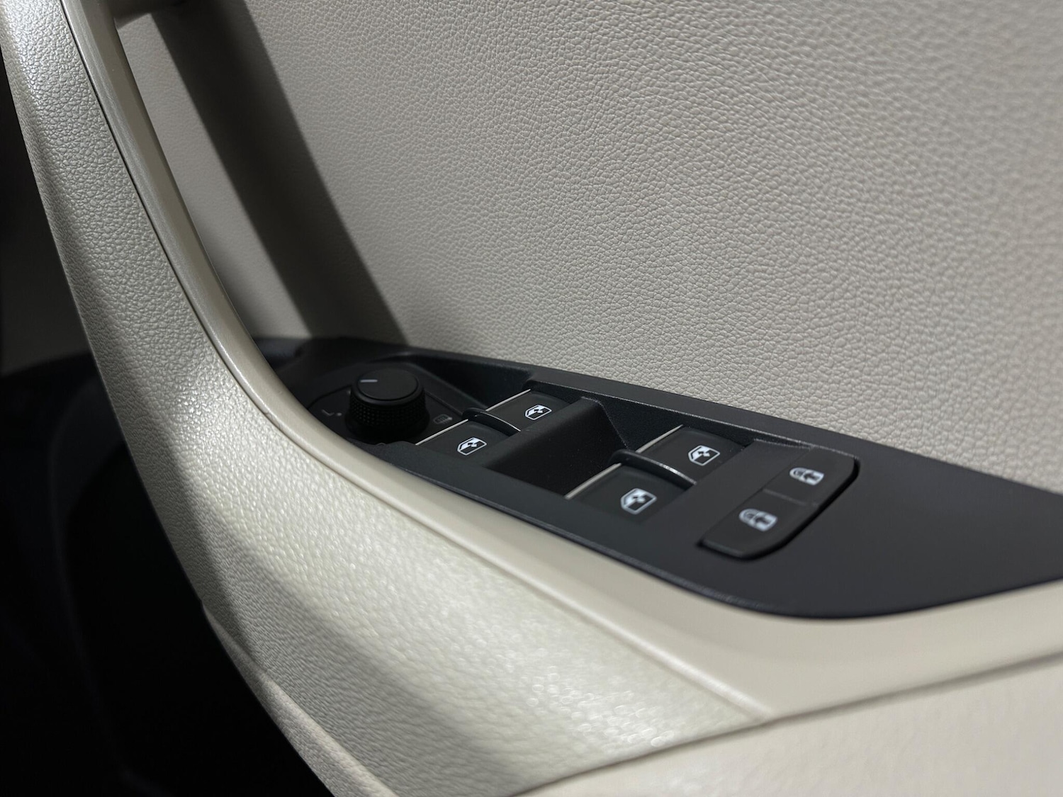 Used Skoda Karoq 2019 for sale - 76878841: Photo 18