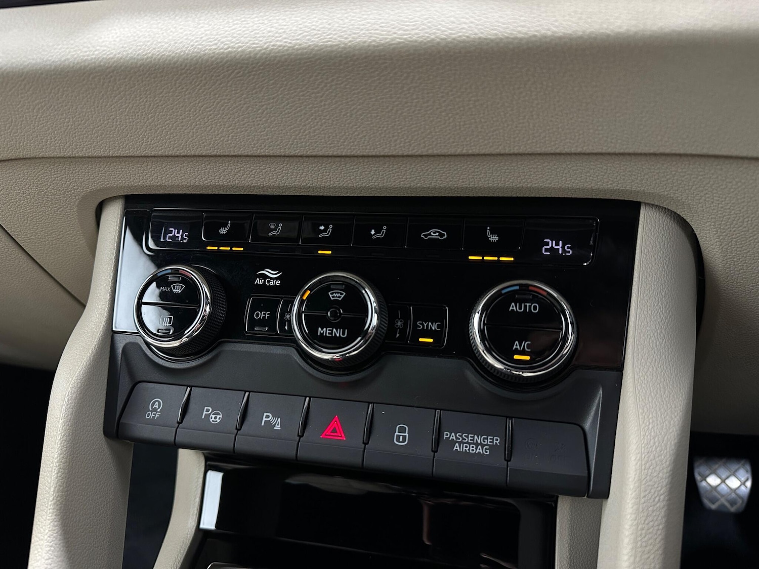 Used Skoda Karoq 2019 for sale - 76878841: Photo 21