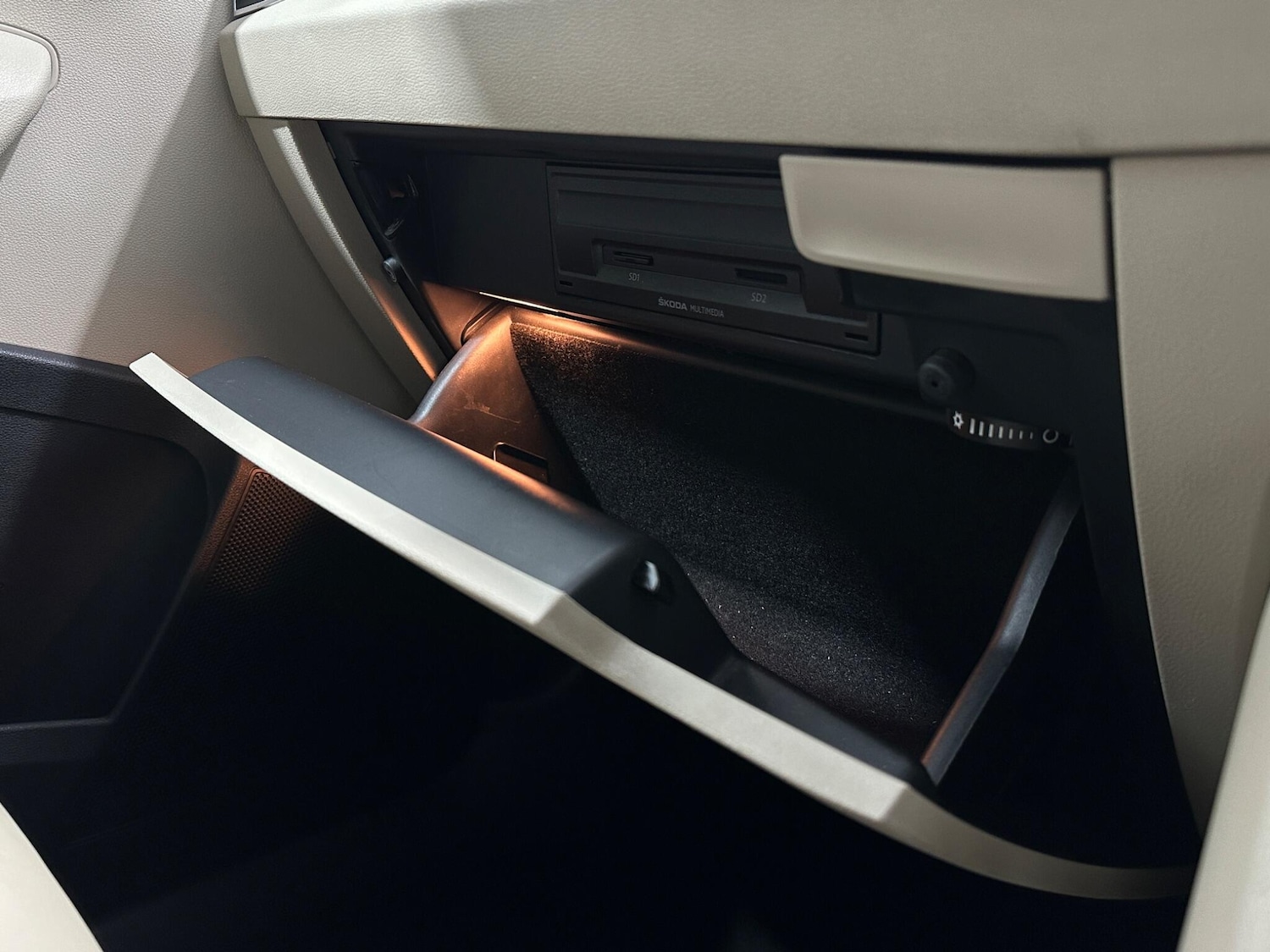 Used Skoda Karoq 2019 for sale - 76878841: Photo 28