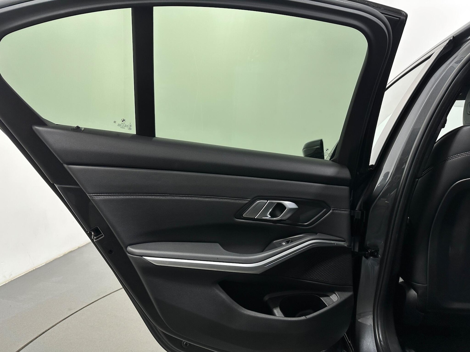 Used BMW 3 Series for sale - 77809129: Photo 40