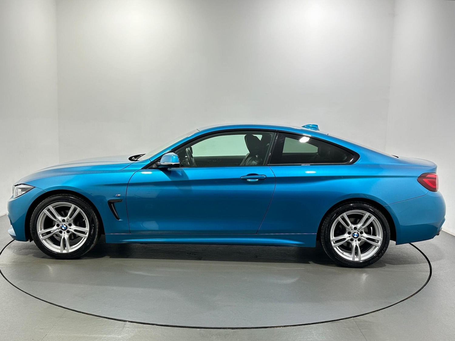 Used BMW 4 Series 2019 for sale - 77352078: Photo 5