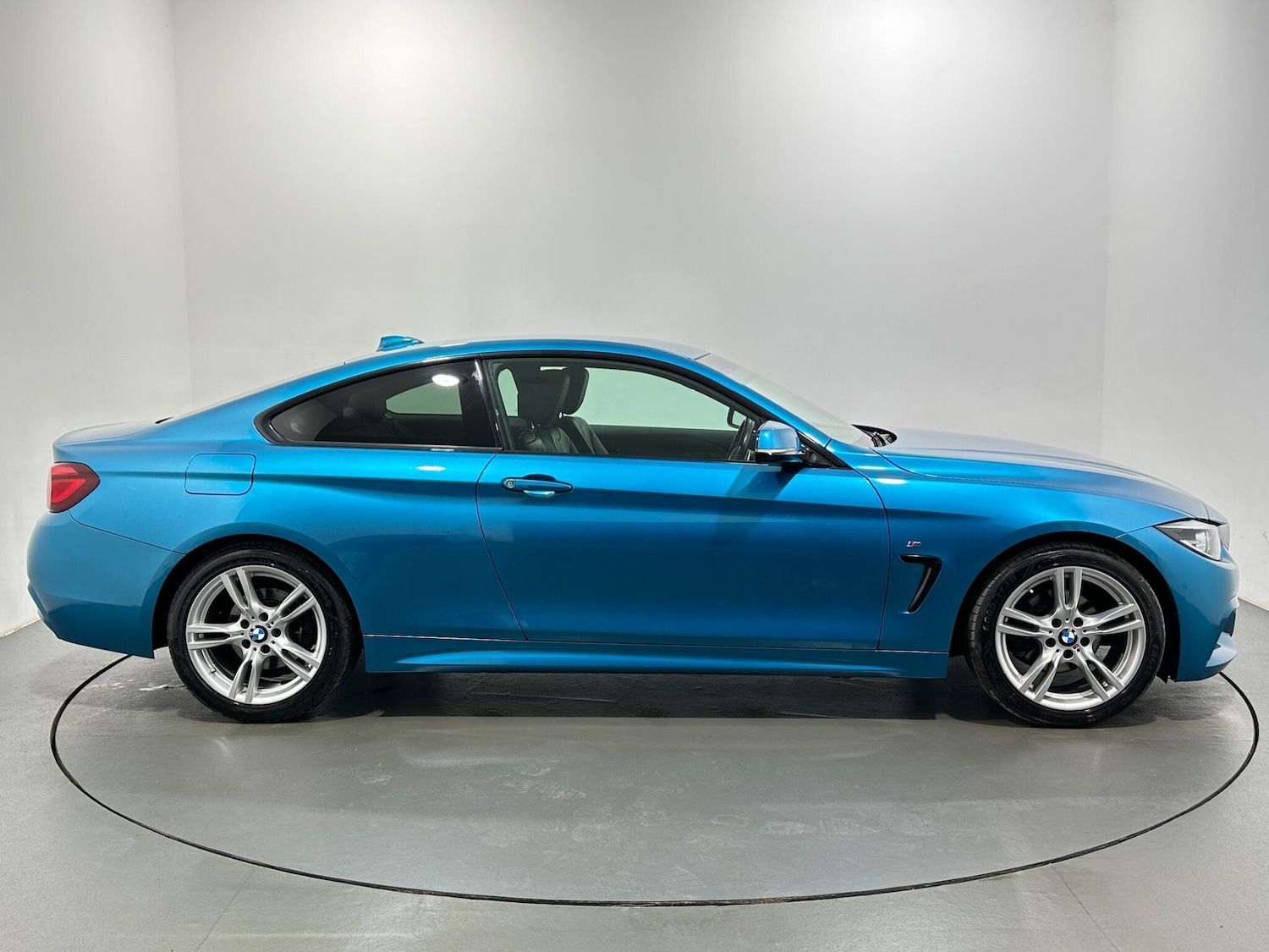 Used BMW 4 Series 2019 for sale - 77352078: Photo 9