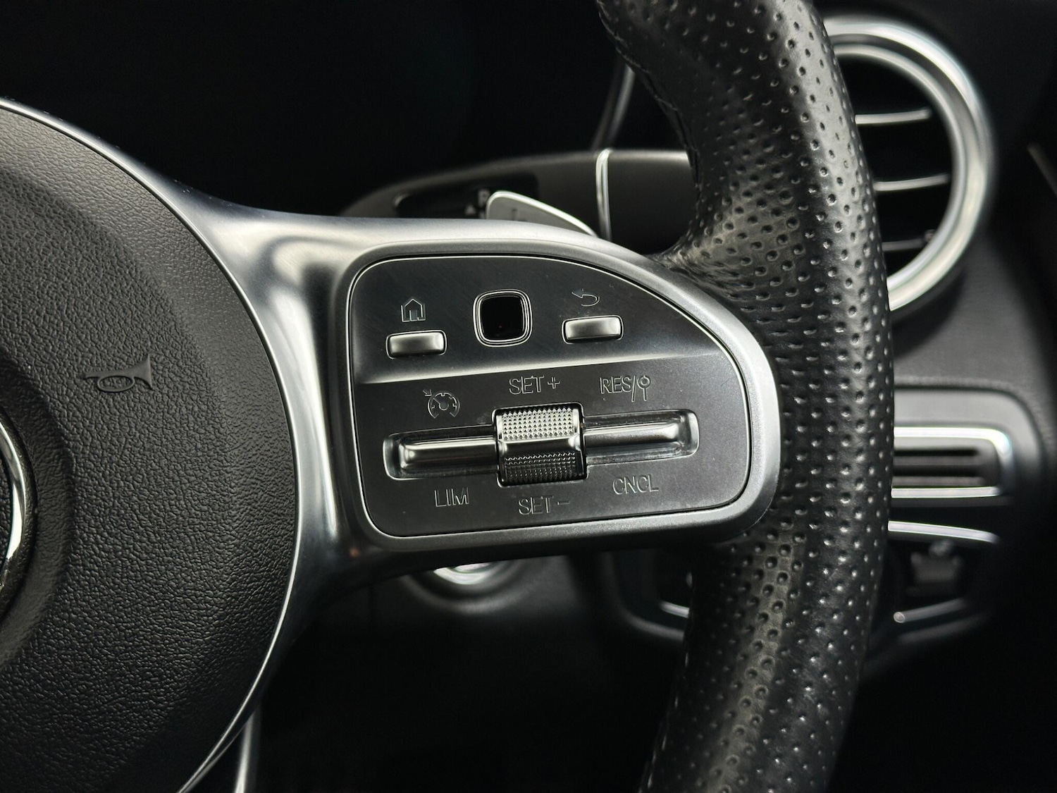 Used Mercedes-Benz C Class 2020 for sale - 77646364: Photo 16