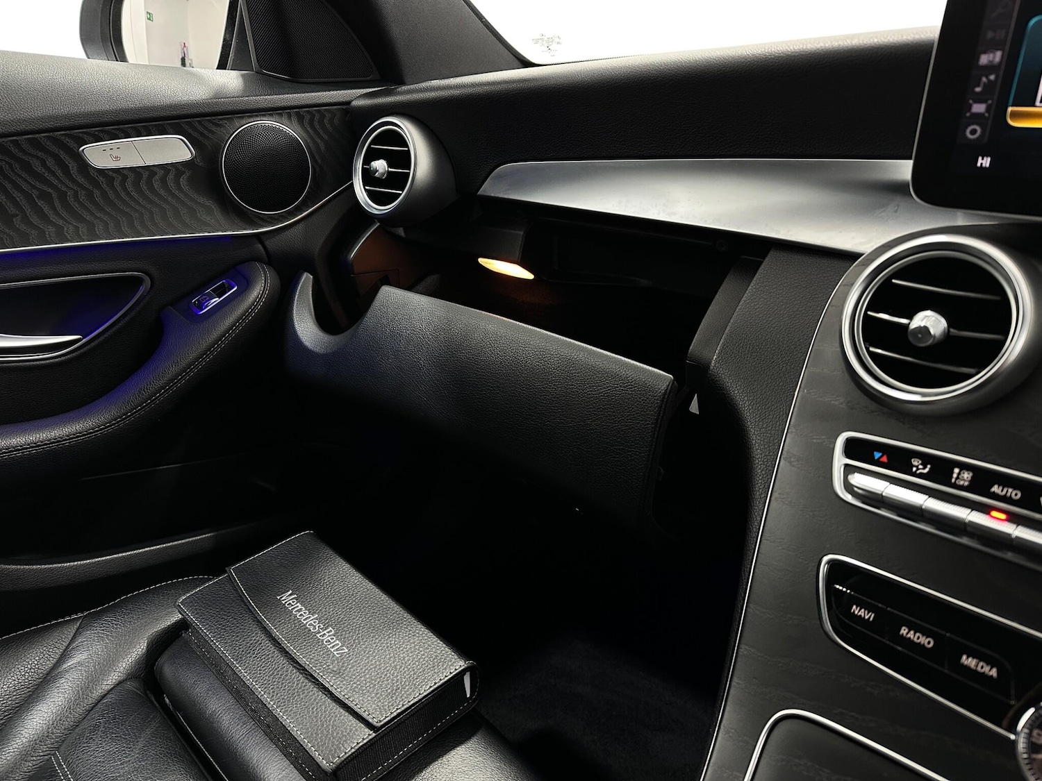 Used Mercedes-Benz C Class 2020 for sale - 77646364: Photo 29