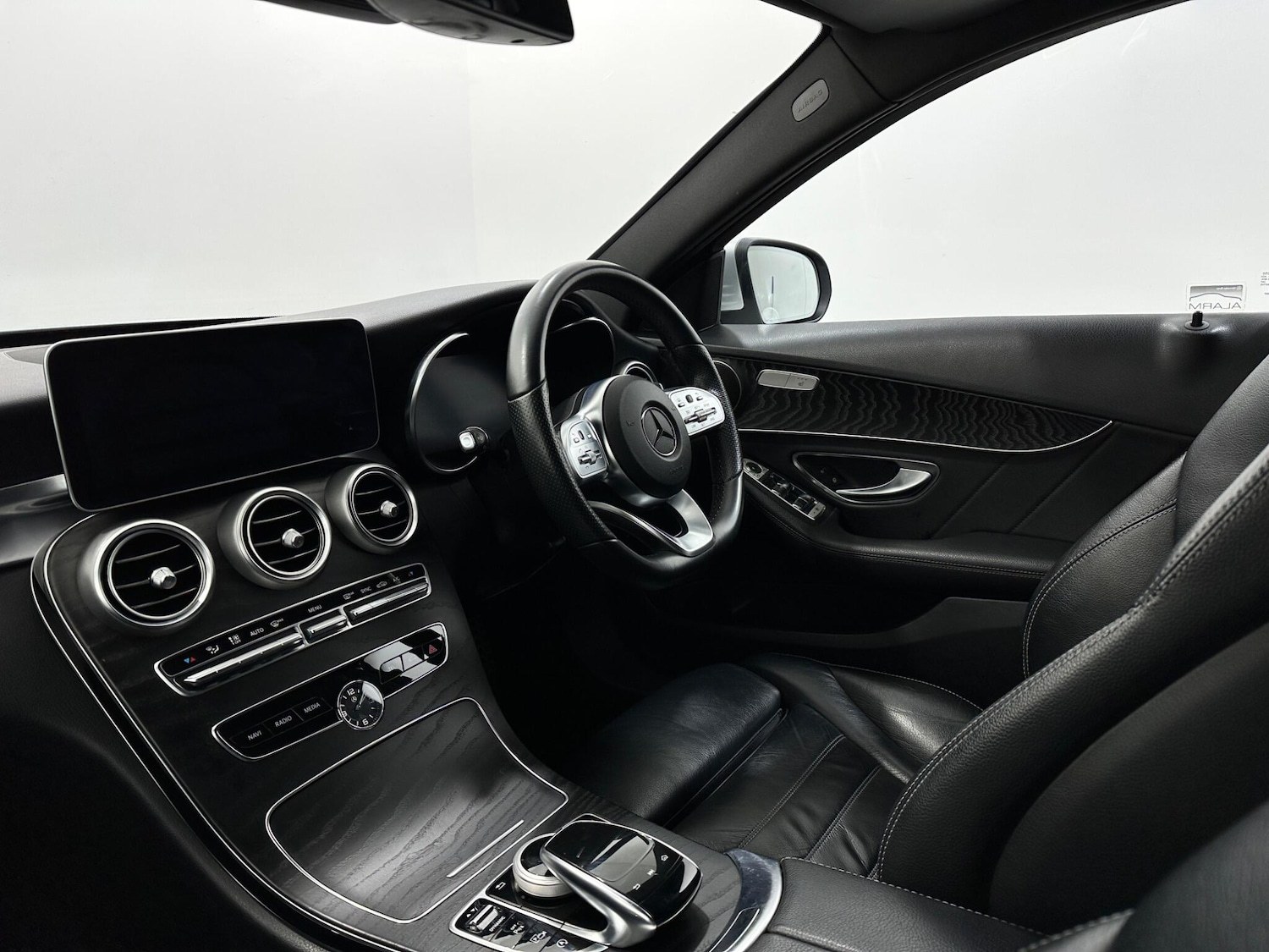 Used Mercedes-Benz C Class 2020 for sale - 77646364: Photo 32